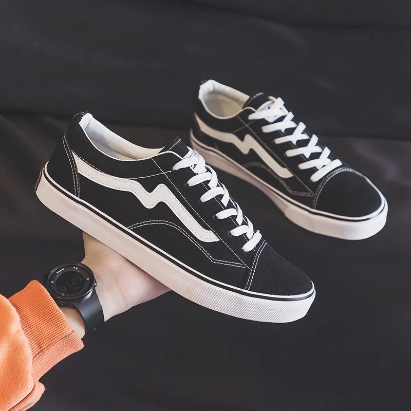 کتونی زنانه و مردانه برند Fashion با پاشنه ۲.۵ سانت