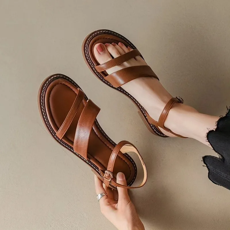 صندل چرم طبیعی وارداتی برند Fashion